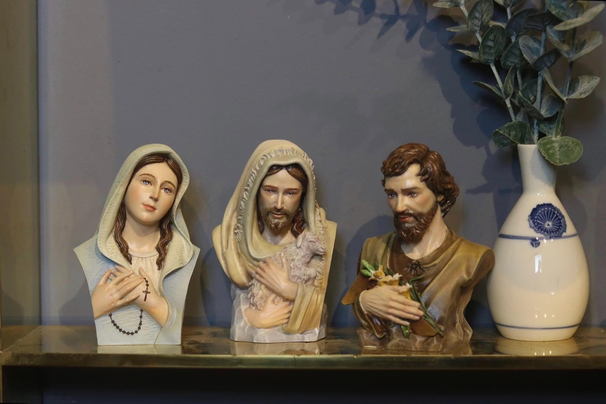 Hand Painted Virgin Mary Bust Statue, Catholic Religious Decor, Blessed Mother Figurine, Home Altar or Church Decoration, Christian Gift