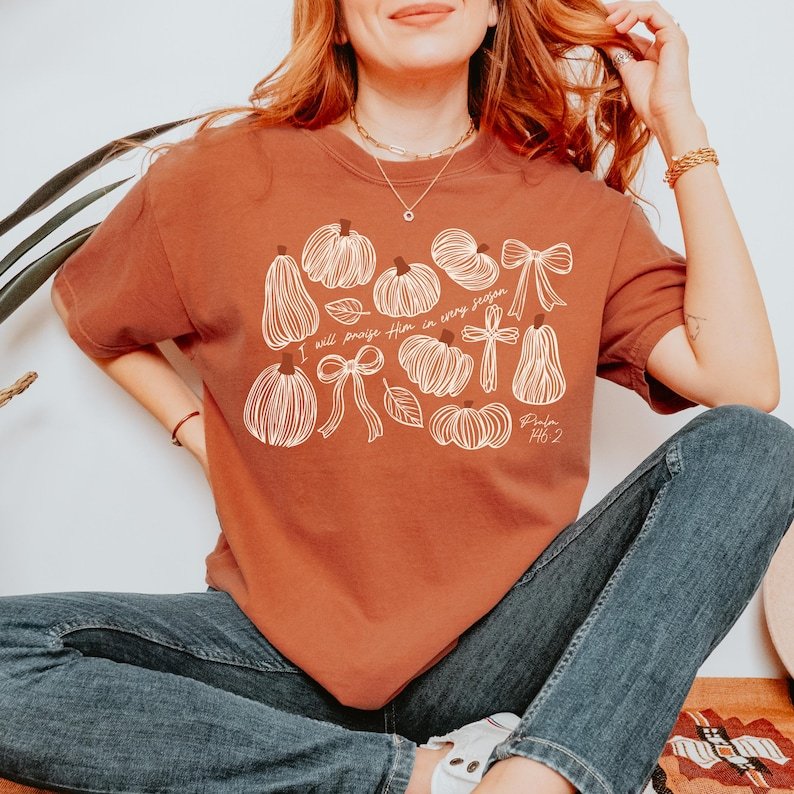 Comfort Colors I Will Praise Him in Every Season Shirt, Religious Thanksgiving T-Shirt, Retro Christian Fall Tee, Religious Fall Doodle CFNS13