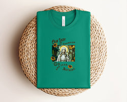 Comfort Colors Christian T-shirt - Our Lady of Champion 'Go Fear Nothing' - Religious Tee for Faith and Strength,  Inspirational Mother's Day T-Shirt, Religious Motivational Gift for Mom, Faith-Based Shirt