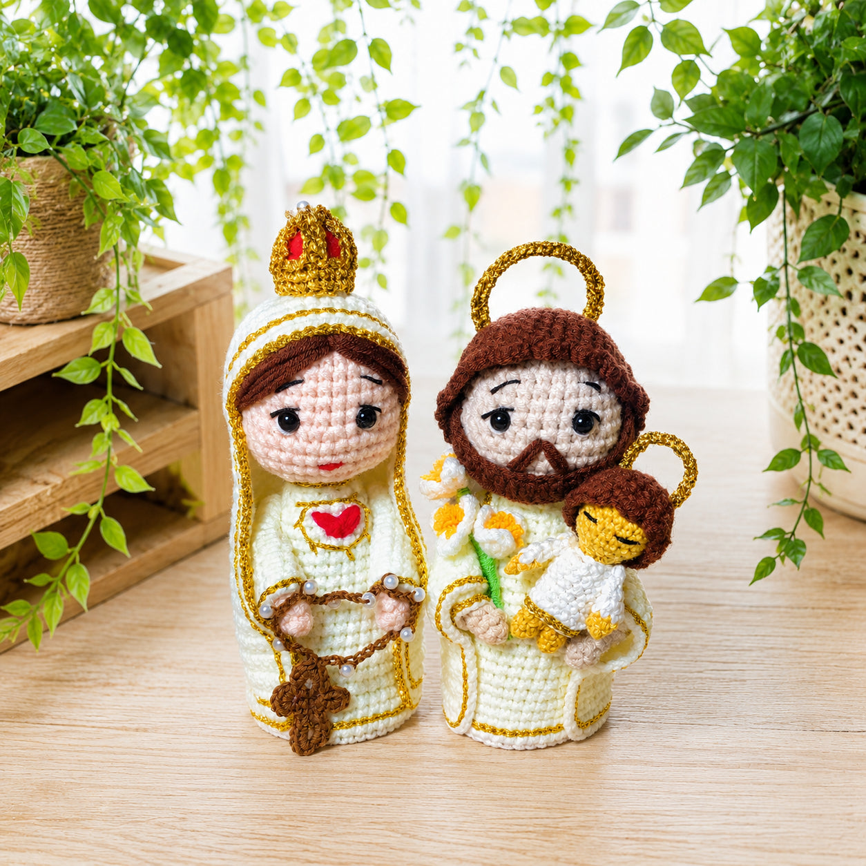 Handmade Crochet Holy Family Doll Set – Catholic Amigurumi Virgin Mary, Saint Joseph and Baby Jesus Figurines, Christian Religious Home Altar Decor, Christmas Nativity Gift, Baptism, First Communion and Confirmation Keepsake CR13