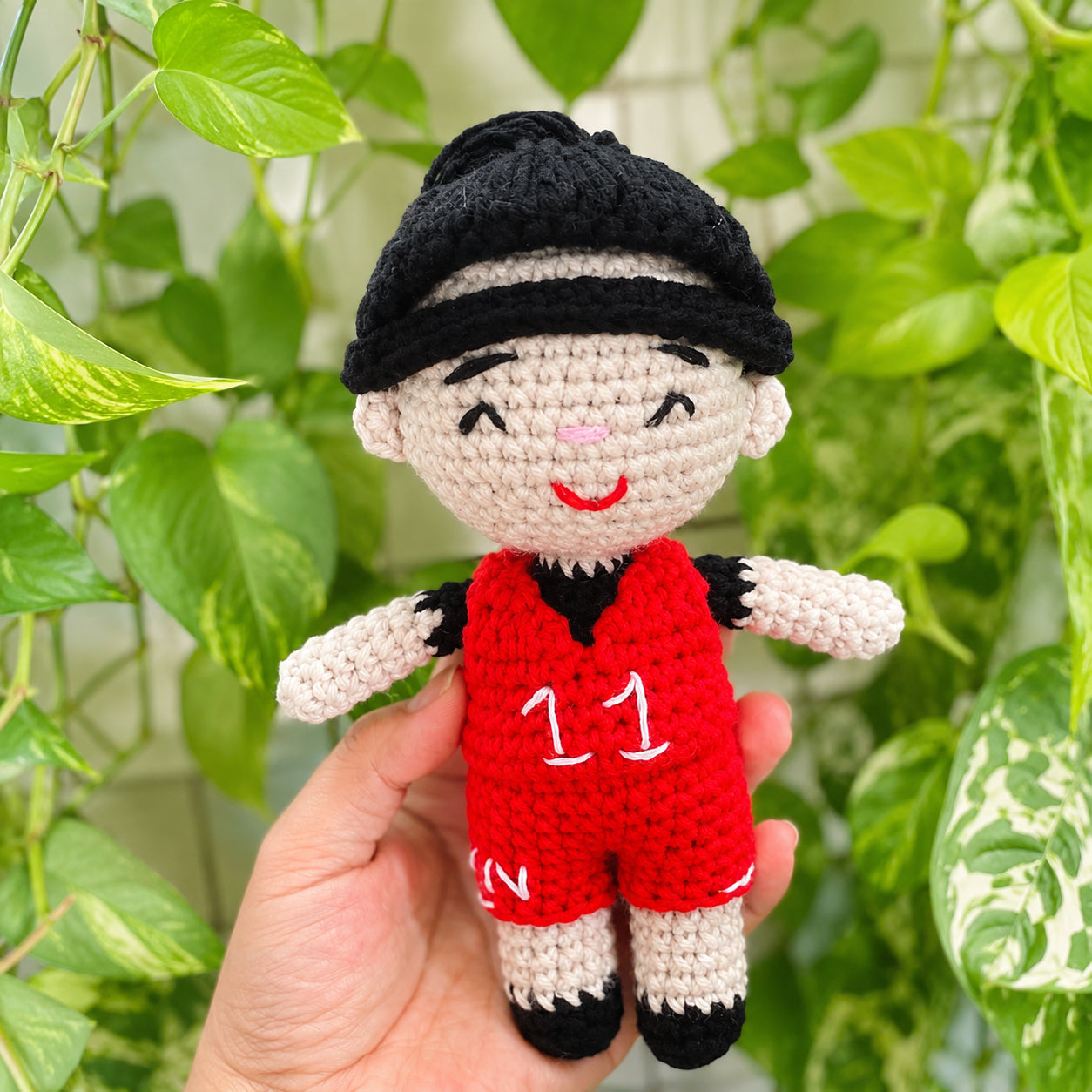 Handmade Crochet Saint Carlo Acutis Doll – Catholic Amigurumi Young Saint Figurine, Personalized Red Outfit with Cap, Christian Religious Gift, First Communion, Confirmation and Teen Faith Keepsake CR15
