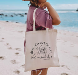 Psalm 34:10 Tote Bag – Those Who Seek the Lord Shall Not Lack Any Good Thing – Christian Canvas Bag – Bible Verse Tote – Faith-Based Gift – Church & Campus Bag