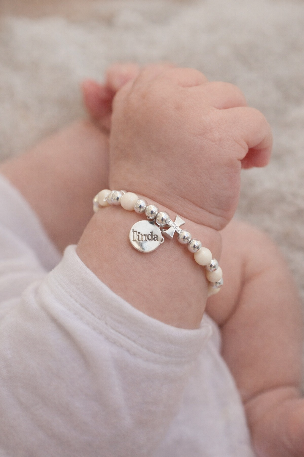 Mulberry Wood Rosary Bracelet for Baby, Silver Cross, Personalized Name Engraving, Saint Name Custom, Date Engraved, Catholic Prayer Bracelet, Handmade Jewelry, Baby Gift BGLAF01