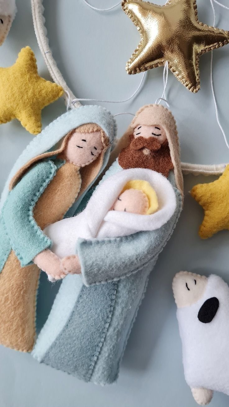 Personalized Nativity Felt Baby Mobile, Handmade Holy Family Felt Crib Mobile, Christian Nursery Decor, Christmas Baby Shower Gift, Baby Jesus Lambs Mobile, Baptism Gift FELTBMB02
