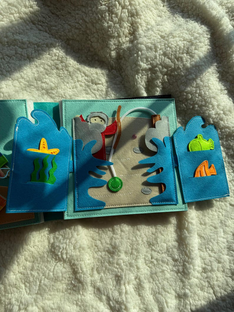 Personalized Bible Story Activity Toy, Christian Felt Busy Book, Soft Cloth Storytelling Books, Activity Books for toddlers, Baptism gifts, Montessori toys, Christian Sunday School Toys BB02