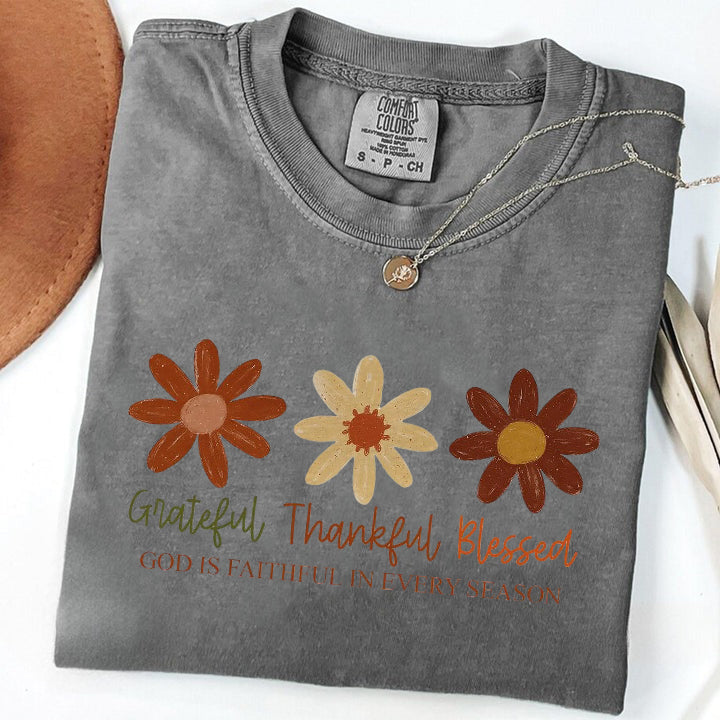 Grateful Thankful Blessed Comfort Color, Boho Fall Floral Christian Sweatshirts, Faith Based Autumn Sublimation, Christian Fall Shirts, Fall Religious