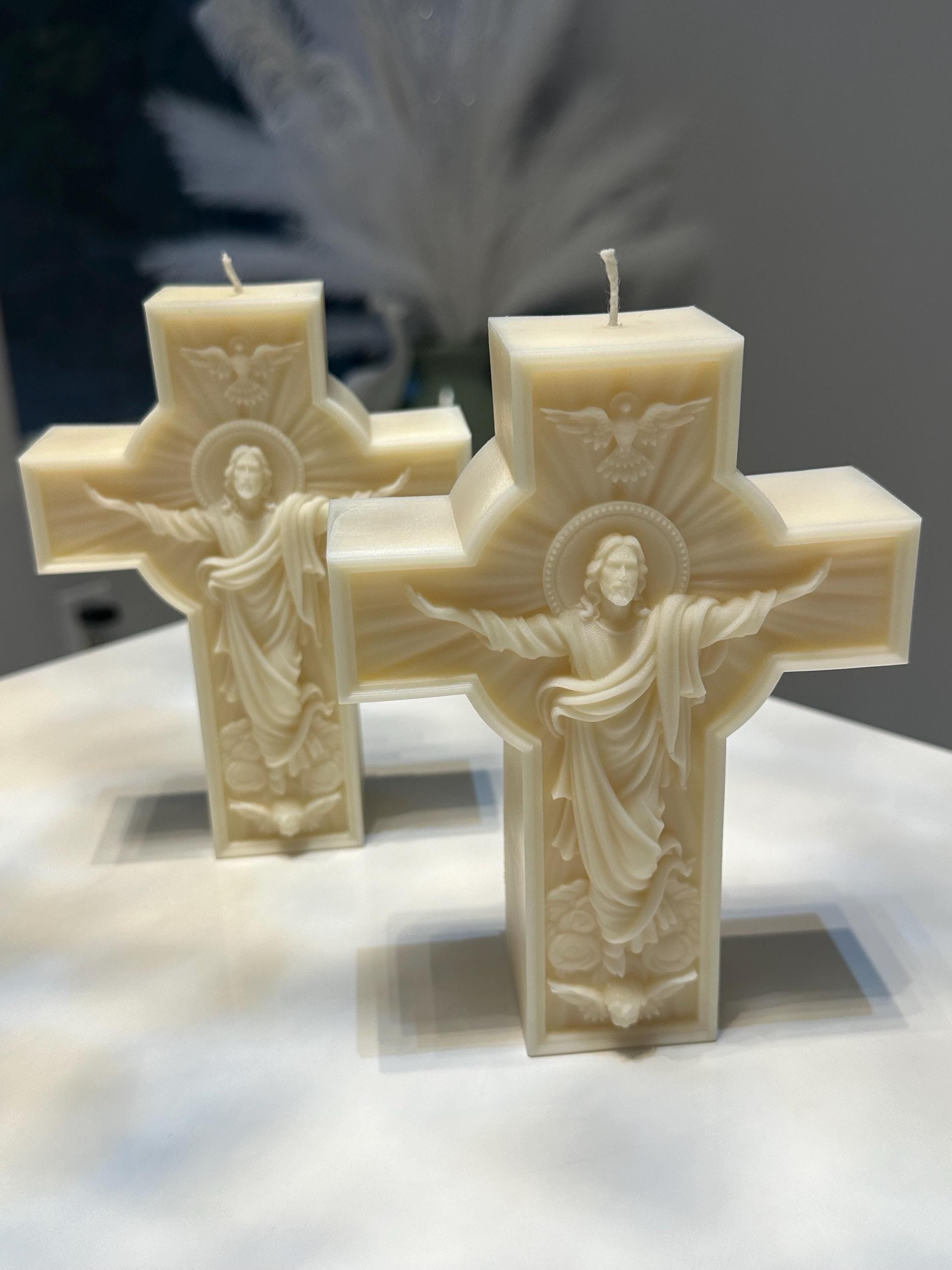 Easter Cross Candle, Jesus Resurrection Wax Candle, Christian Religious Decor, Catholic Gift for Home or Church CDLAF03