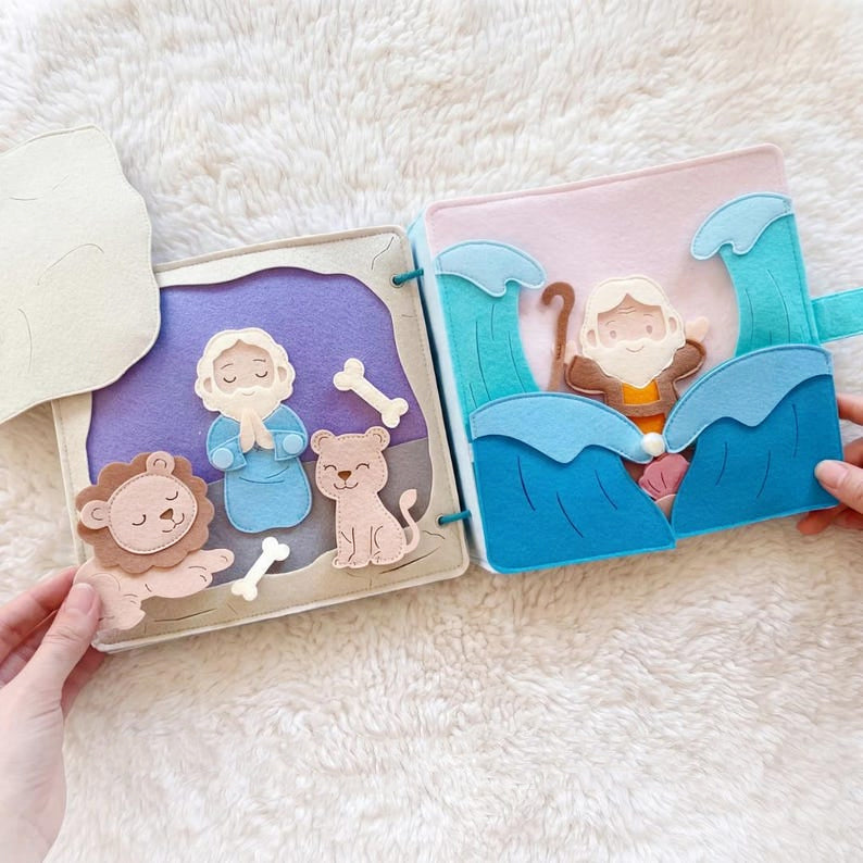 Personalized Bible Story Activity Toy, Christian Felt Busy Book, Soft Cloth Storytelling Books, Activity Books for toddlers, Baptism gifts, Montessori toys, Christian Sunday School Toys BB03