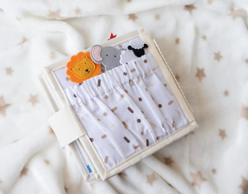Personalized Christian Busy Book, Christian Story Felt Busy Book, Christmas Quiet Book, Soft Cloth Storytelling Books, Activity Books for toddlers, Bible Story Activity Toy, Custom Name Montessori Gift BB05