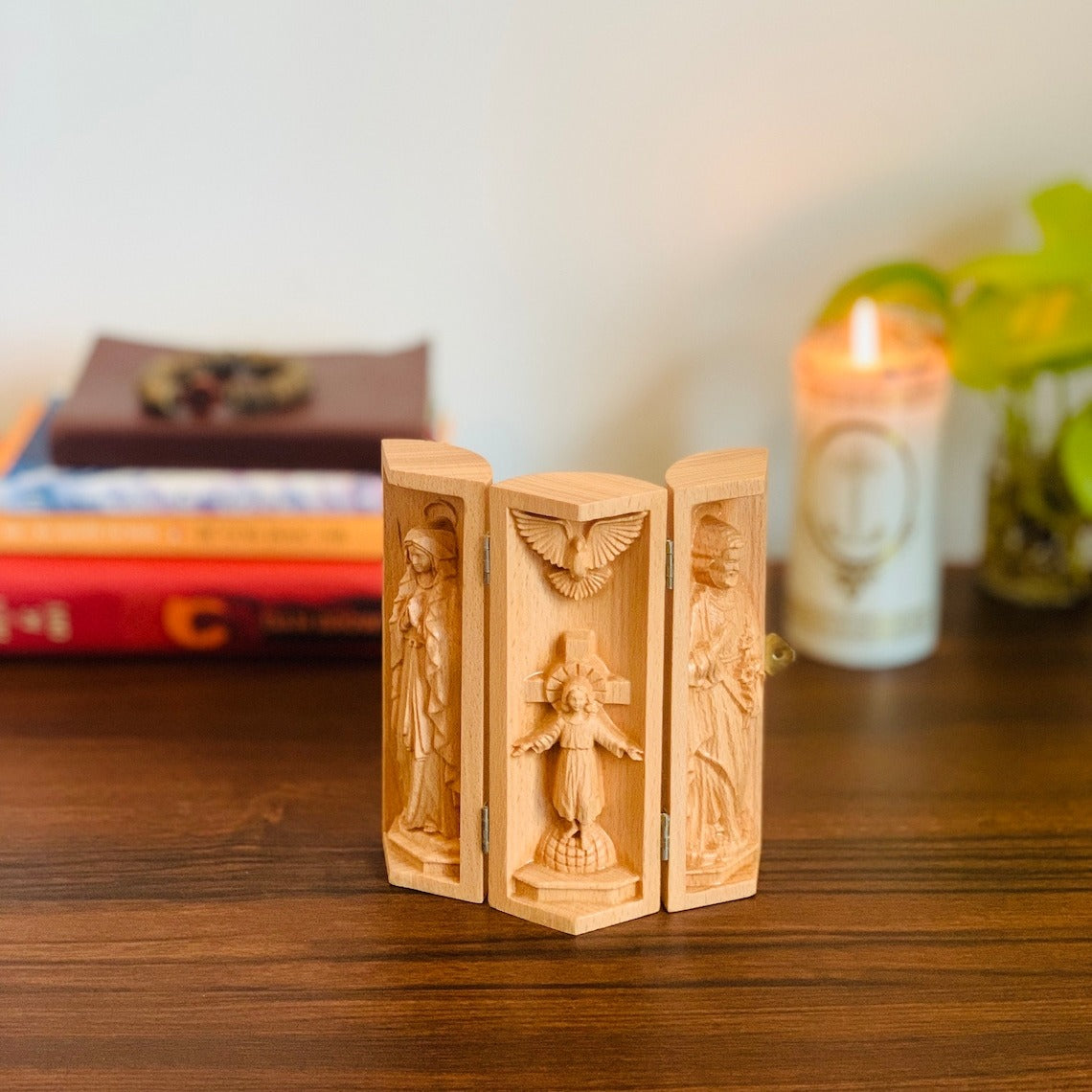 Holy Family Small Altar Statue Collapsible for Desks, Saint Joseph, Mother Mary and Holy Baby Jesus, Christian Gift Home Decor