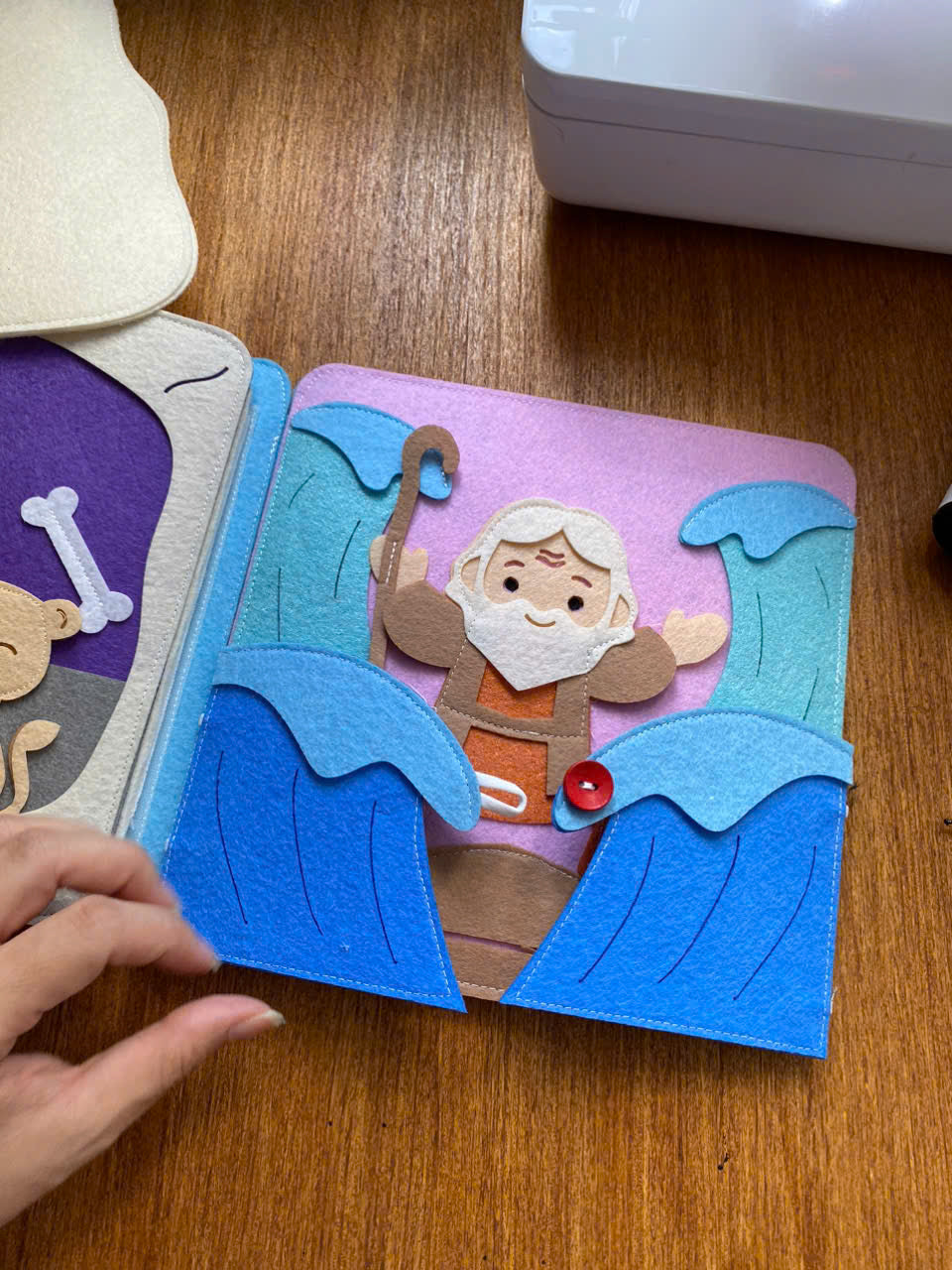 Personalized Bible Story Activity Toy, Christian Felt Busy Book, Soft Cloth Storytelling Books, Activity Books for toddlers, Baptism gifts, Montessori toys, Christian Sunday School Toys BB03