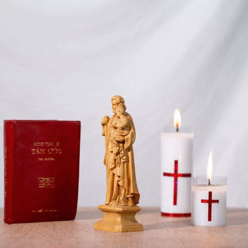 Saint Joseph Holding Baby Jesus Statue, Catholic Wooden Figurine 15cm 20cm, St Joseph with Child Jesus, Religious Home Altar Decor, Christian Devotional, Catholic Gift