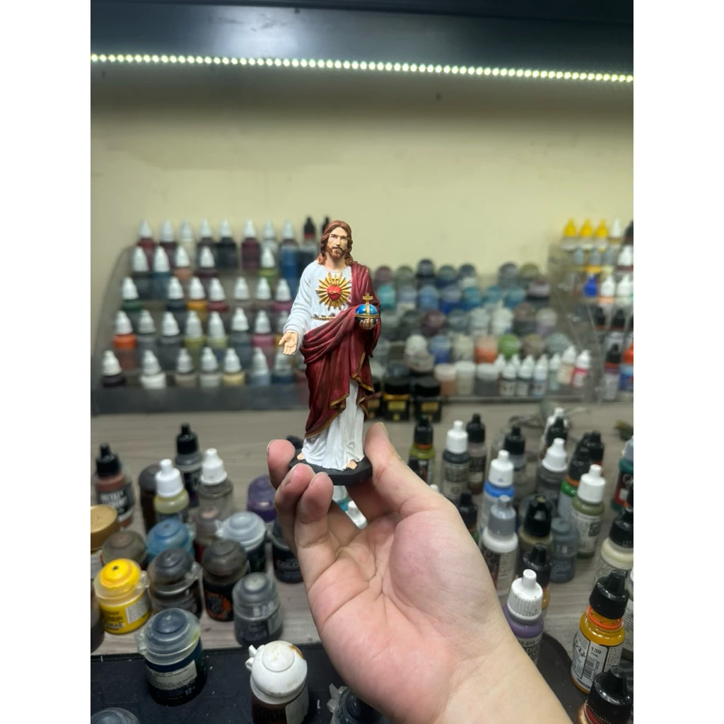 Sacred Heart of Jesus Resin Statue – Hand-painted Christian Religious Figurine with Cross and Globe, Perfect for Home Decor or Spiritual Gifts